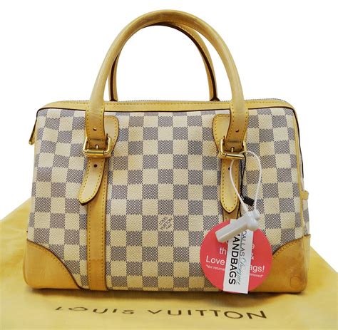 Louis Vuitton Damier.